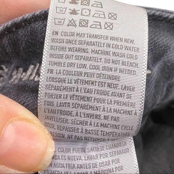 American Eagle Vintage High Rise Destructed Shorts Black - Picture 4 of 6